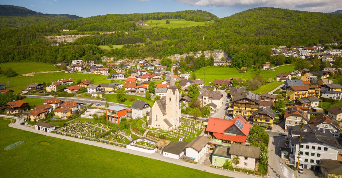 Puch bei Salzburg mit Blick auf die Gartenwohnung Gollhofer - Foto: TVB Puch - Kuscheiart